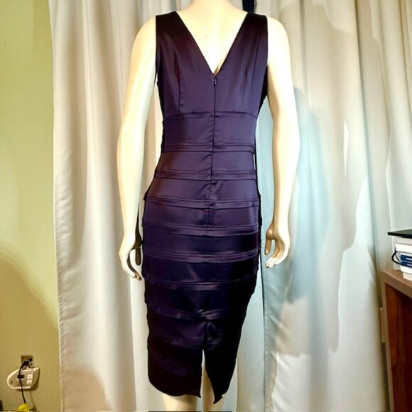 GUESS BY MARCIANO Purple Satin Bodycon V-Neck Sleeveless Midi Dress Size Large - Picture 2 of 10